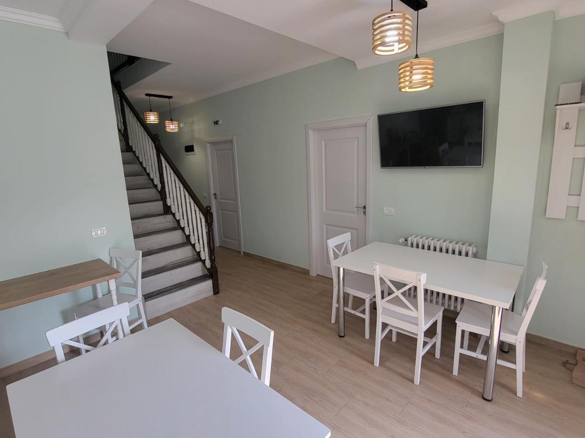 Bed and Breakfast Colt De Rai Hîrtoape Zewnętrze zdjęcie