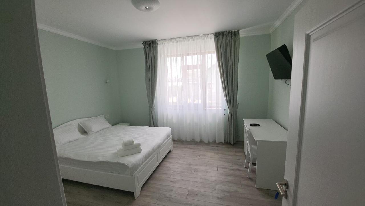 Bed and Breakfast Colt De Rai Hîrtoape Zewnętrze zdjęcie