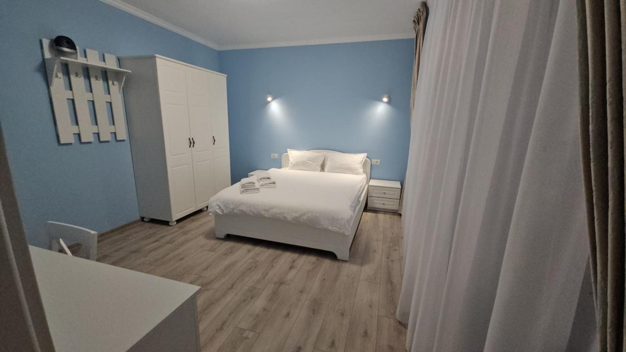 Bed and Breakfast Colt De Rai Hîrtoape Zewnętrze zdjęcie