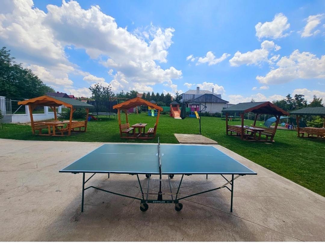 Bed and Breakfast Colt De Rai Hîrtoape Zewnętrze zdjęcie